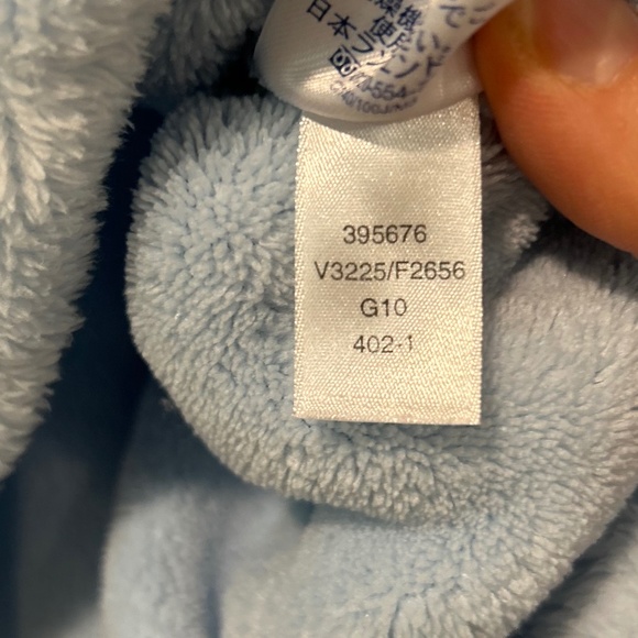 🔴Baby Blue Plush Pull Over - Picture 9 of 13